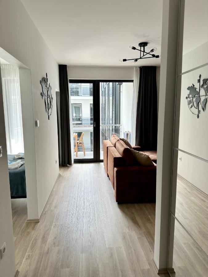 Cityscape Apartment ~ Ac/Indoor Parking/Balcony Budapest Kültér fotó